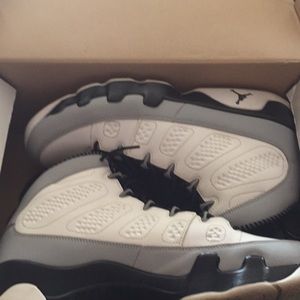 Jordan Retro 9 barons